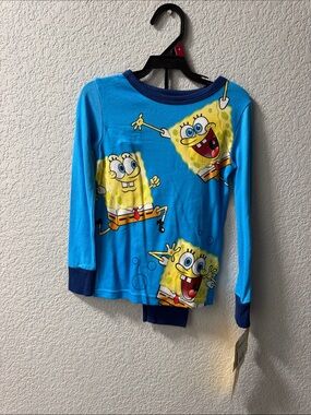 SpongeBob SquarePants Bright Blue Long-Sleeve Tee with Yellow Character Prints